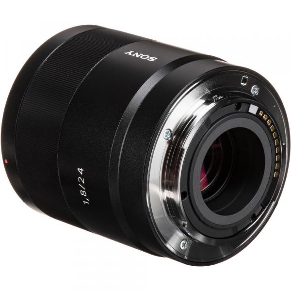 Rent Sony Carl Zeiss Sonnar T* E 24mm F/1.8 ZA Lens (E-mount) At