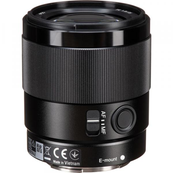 Rent Sony FE 35mm f/1.8 Lens (E-mount) At Pondok Lensa